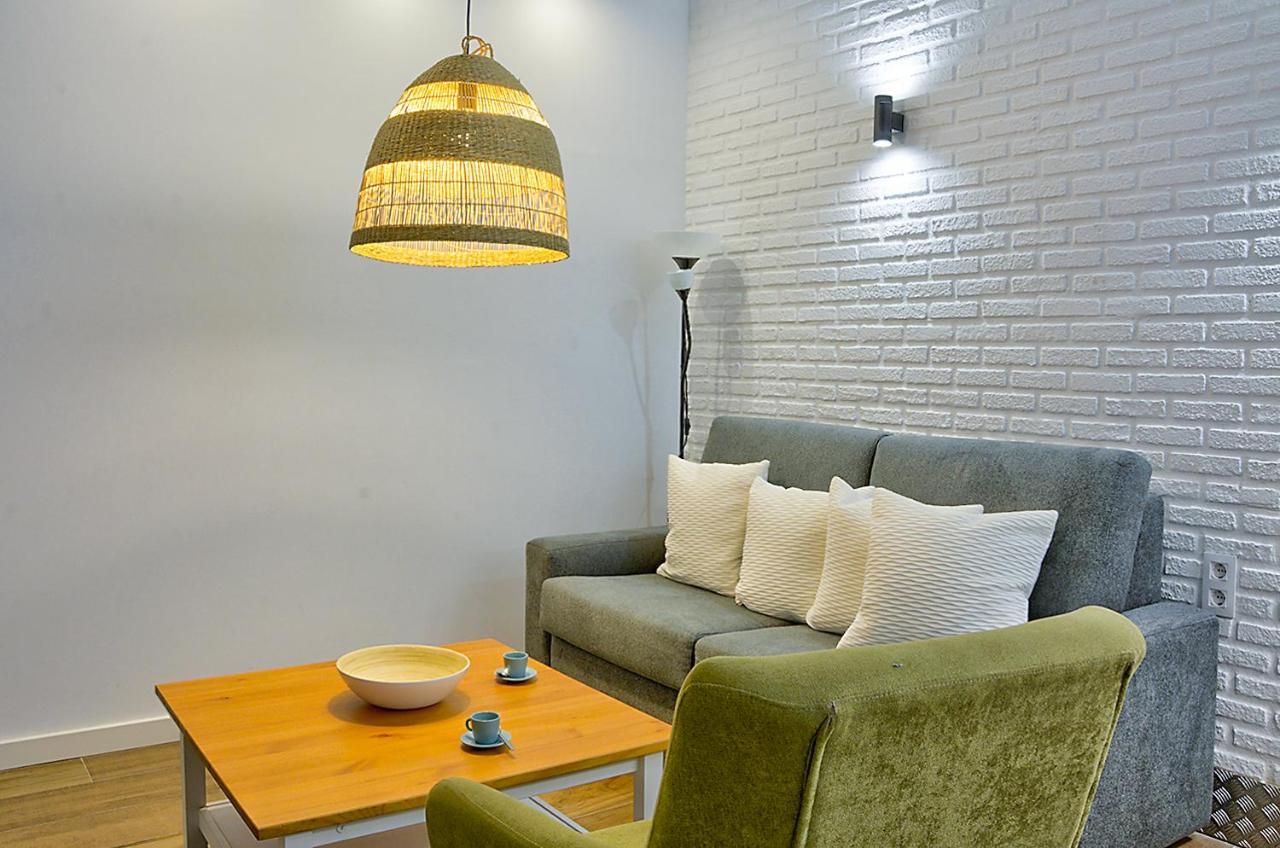 Apartsuite B&R Triana Arellano セビリア エクステリア 写真