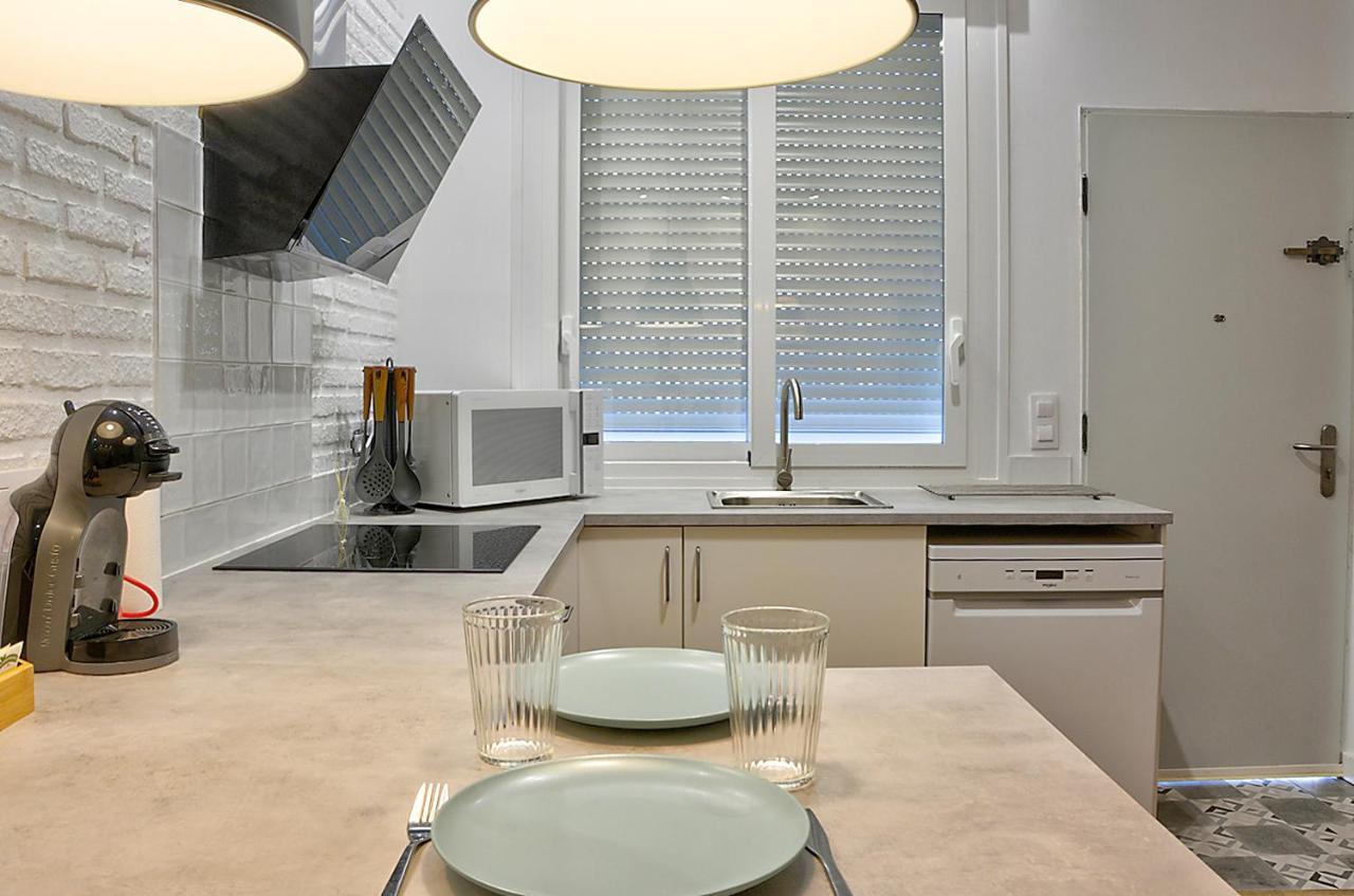 Apartsuite B&R Triana Arellano セビリア エクステリア 写真